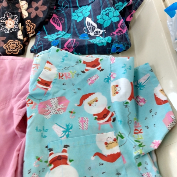 Scrubs $3 each piece all different brands - Picture 11 of 16